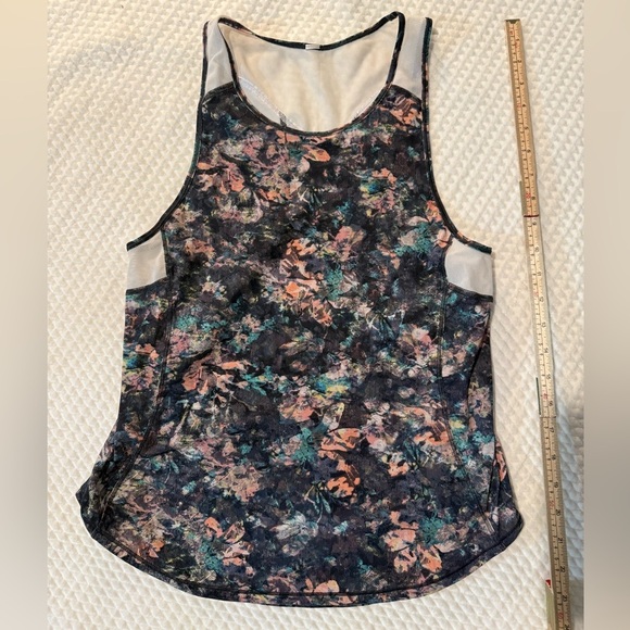 Lululemon Athletica Sculpt Tank II - Dappled Daze Multi color - EUC - Picture 3 of 7
